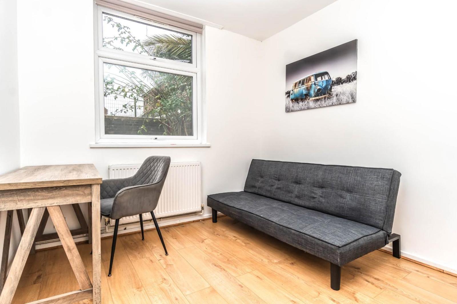 Bright Guest House In Hackney London Exterior photo